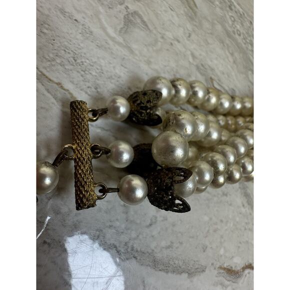 Vintage Multi-Strand Faux Pearls 6 Strand Multiple Sizes *AGED METAL CLASP* - Picture 4 of 7